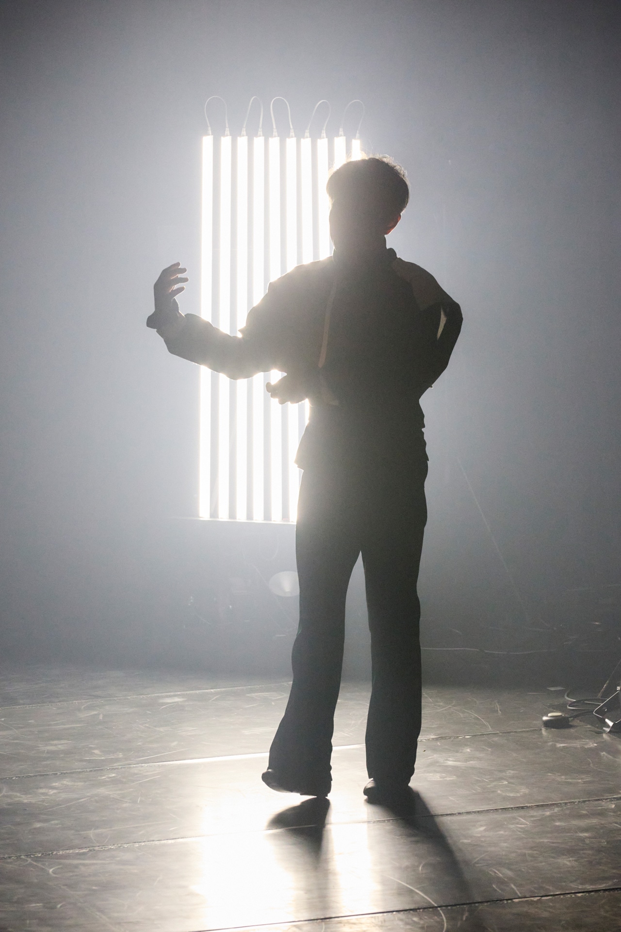 石山雄三 / A.P.I.「（NO W）AVE」より。（Photo by Yohta Kataoka）