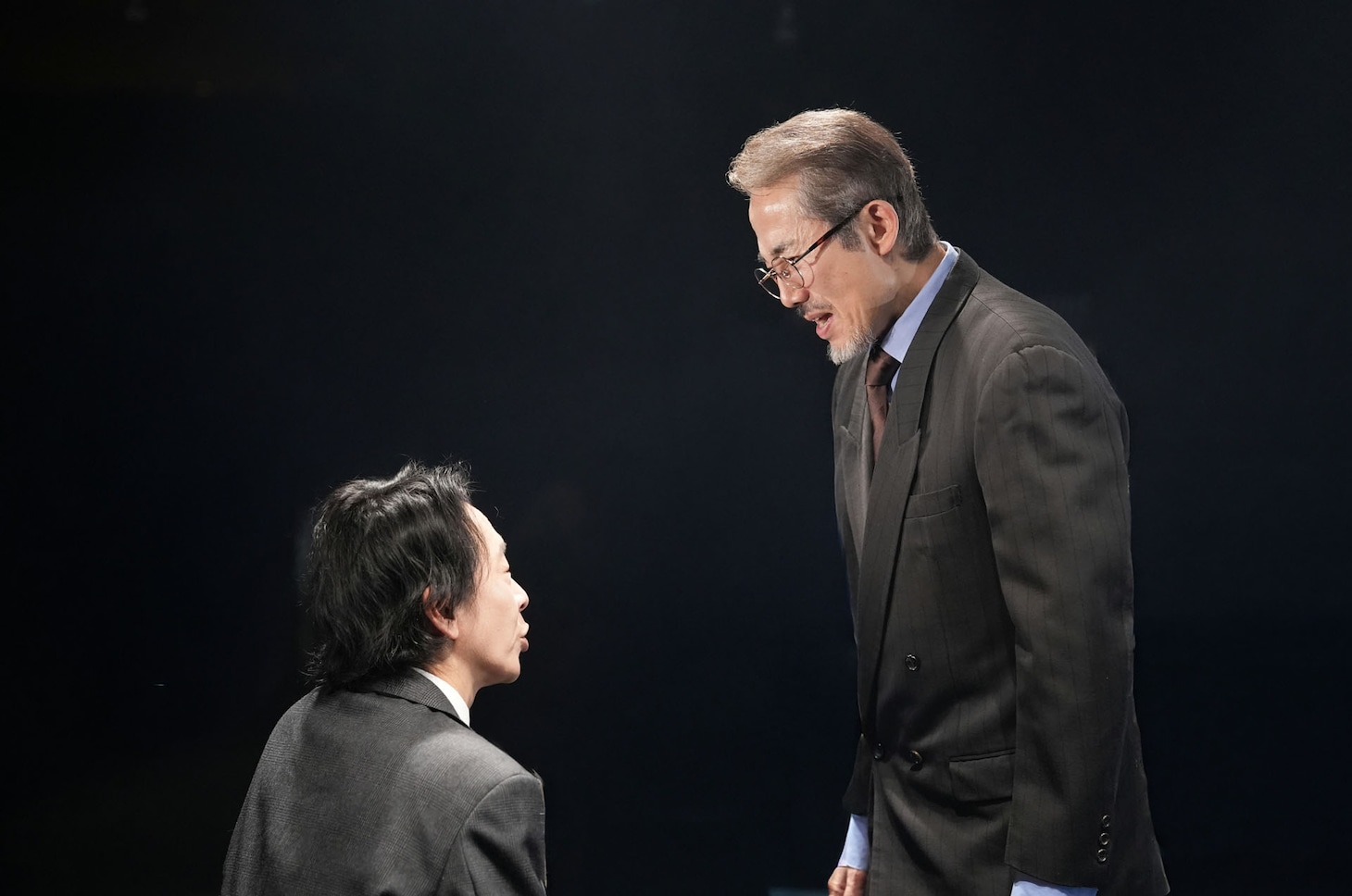 パンケーキの会 二本立て公演「ある夜をめぐって」、「壊れたガラス」より。（撮影：ハマリュウノスケ）