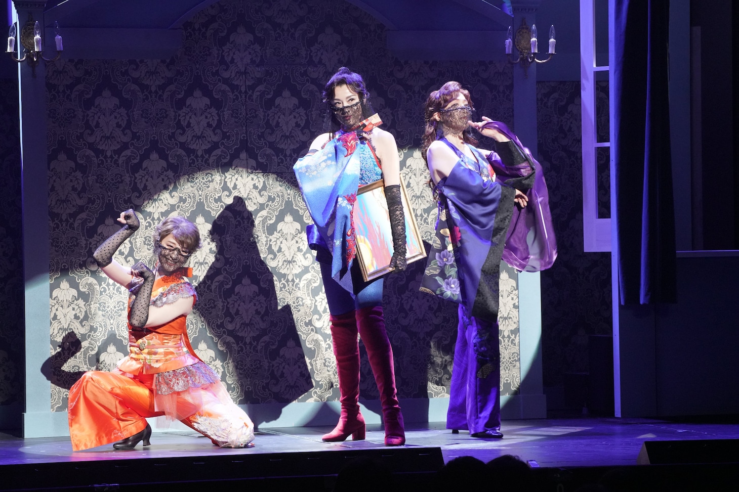 舞台「メイジ・ザ・キャッツアイ」より。©北条司／コアミックス1981 ©明治座