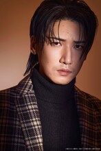 舞台「十角館の殺人」より、カー役の益永拓弥のビジュアル。