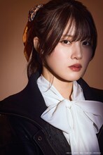 舞台「十角館の殺人」より、アガサ役の岡部麟のビジュアル。