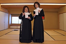 ミュージカル「天使にラブ・ソングを」森公美子・彩風咲奈がデロリス姿で仲良く豆まき