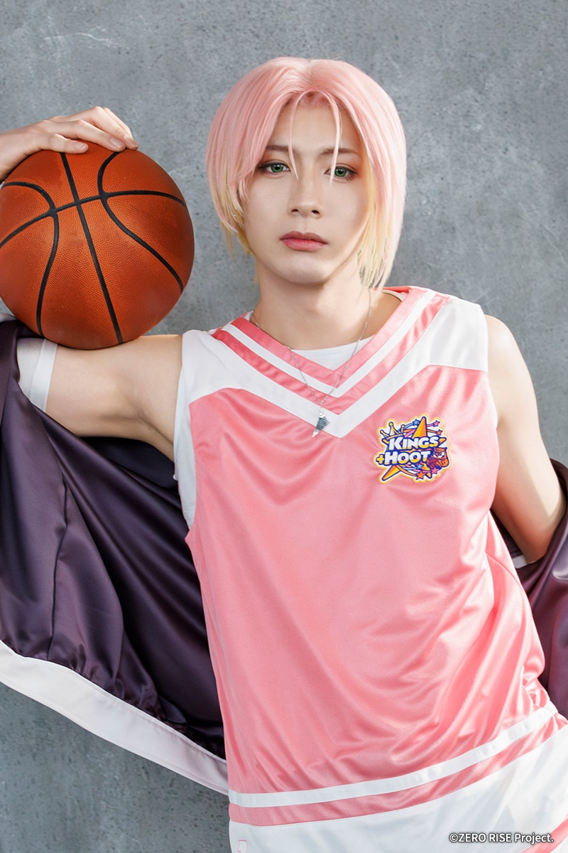 佐藤たかみち扮するミラクル（田村景虎）。