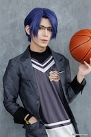 平賀勇成扮するサンシャイン（丹羽晴光）。