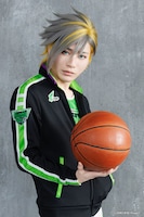 真野拓実扮するウジン（仁内右一郎）。