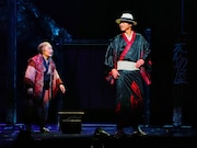 「黒百合」より。（撮影：細野晋司）