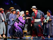 「黒百合」より。（撮影：細野晋司）