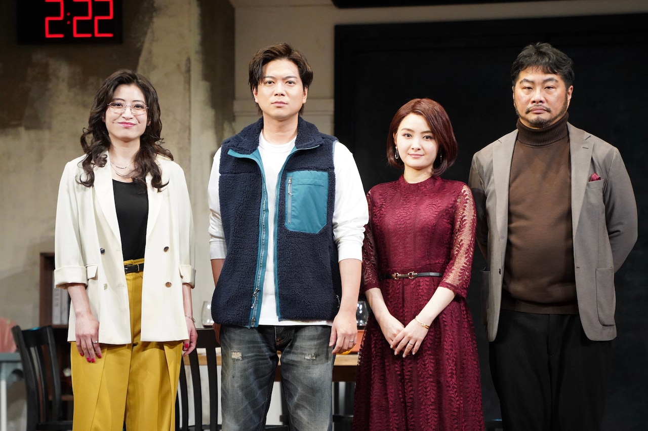 「2時22分 ゴーストストーリー」囲み取材より。左から南沢奈央、加藤シゲアキ、葵わかな、松尾諭。