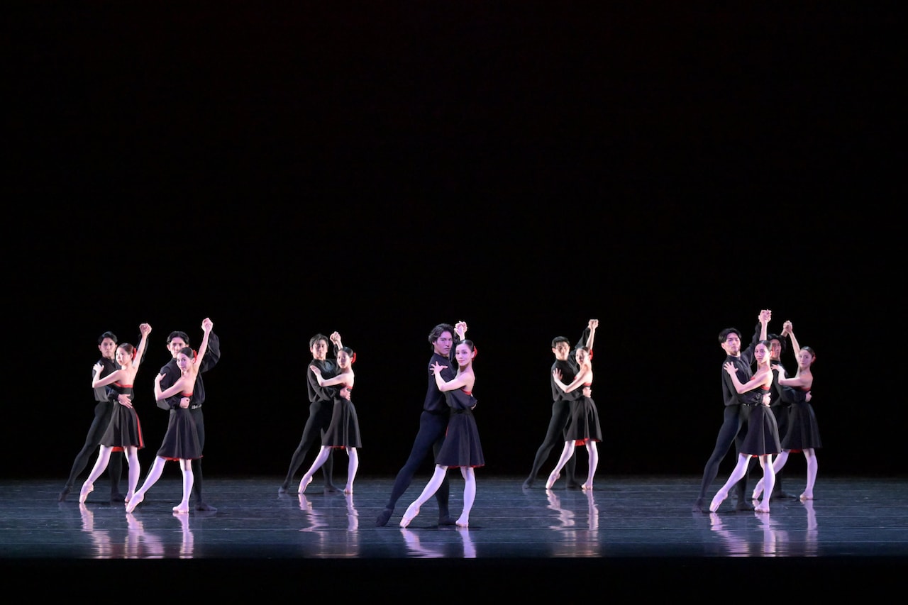 新国立劇場バレエ団「バレエ・コフレ 2026」より、「ファイヴ・タンゴ」。（撮影：鹿摩隆司）