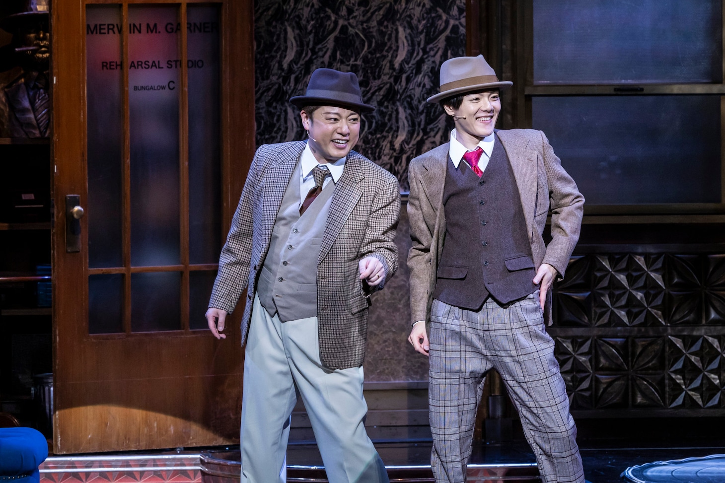 ミュージカル「ダブル・トラブル TAKE2～Hollywood Ending～」より。（撮影：岡千里）