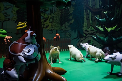 芸劇dance  橋本ロマンス×サエボーグ「パワーチキン」より。（Photo by Yulia Skogoreva）