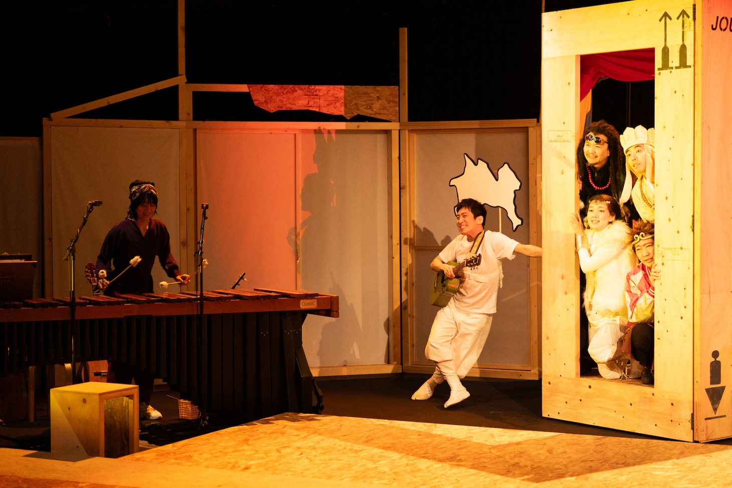 KAAT カナガワ・ツアー・プロジェクト 第三弾「冒険者たち ～JOURNEY TO THE WEST～」より。（撮影：引地信彦）