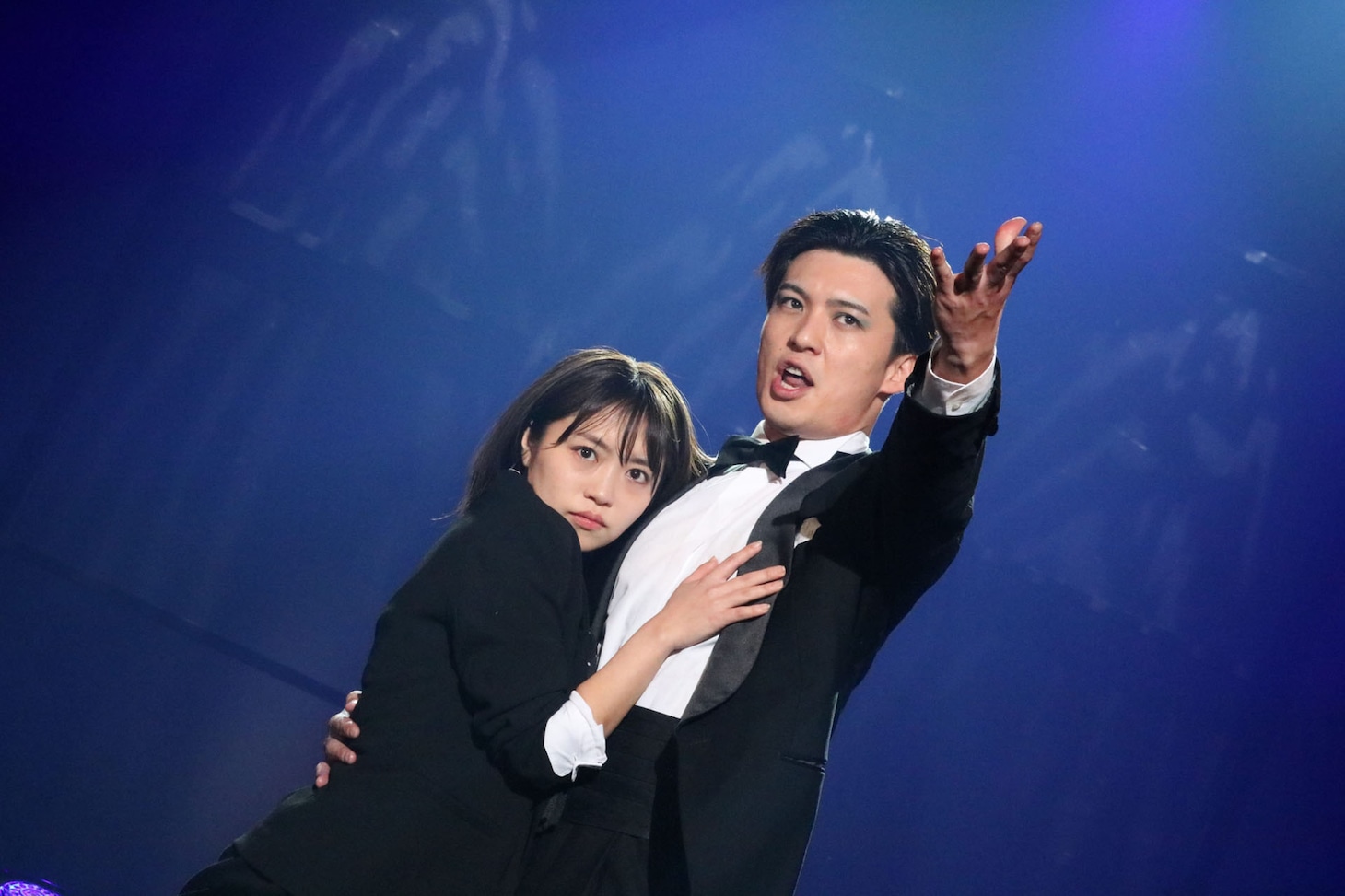 「つかこうへい十七回忌特別公演『熱海殺人事件』ラストメッセージ」チームユニコーンより。（Photo by RUP）