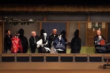 「国立劇場令和8年2月文楽公演」、第二部「『絵本太功記』夕顔棚の段」より。（提供：国立劇場 / 撮影：小川知子）