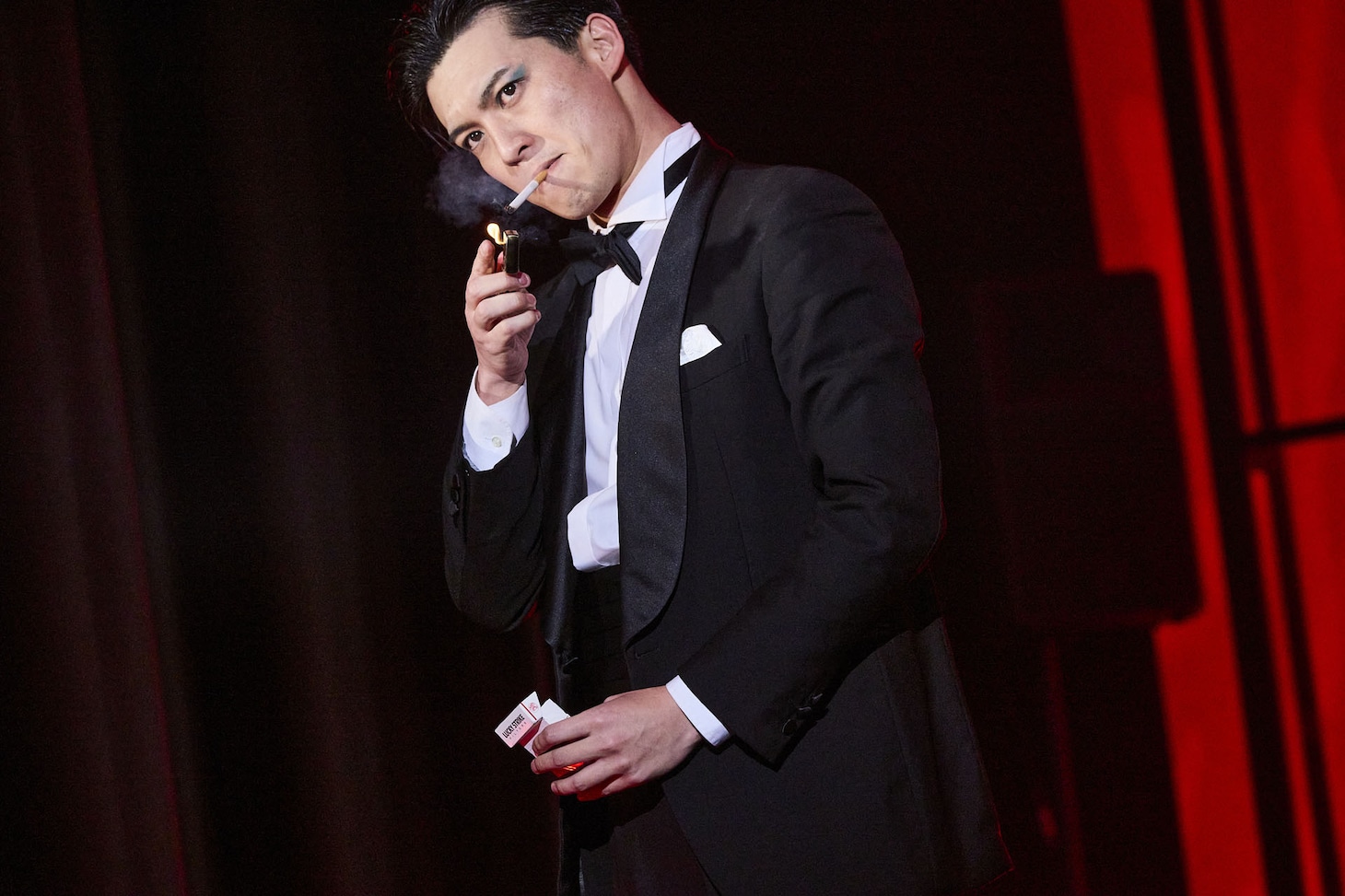 「つかこうへい十七回忌特別公演『熱海殺人事件』ラストメッセージ」チームライオンより。（撮影：神ノ川智早）