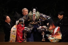 「国立劇場令和8年2月文楽公演」、第二部「『絵本太功記』尼ヶ崎の段」より。（提供：国立劇場 / 撮影：小川知子）