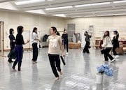 「流々転々 KOBE1942-1946」稽古の様子。（撮影：岩田えり）