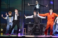 「つかこうへい十七回忌特別公演『熱海殺人事件』ラストメッセージ」チームライオンより。（撮影：神ノ川智早）