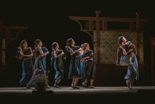 鈴木浩介・美弥るりか出演「流々転々」開幕、神戸に刻まれた記憶を現代的な視点と共に描く