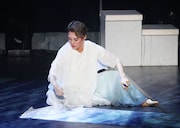 「トップスター翼和希 REVUE SHOW！」より。ⓒOSK日本歌劇団