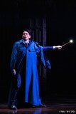 舞台「ハリー・ポッターと呪いの子」過去公演より、吉沢悠扮するハリー・ポッター。