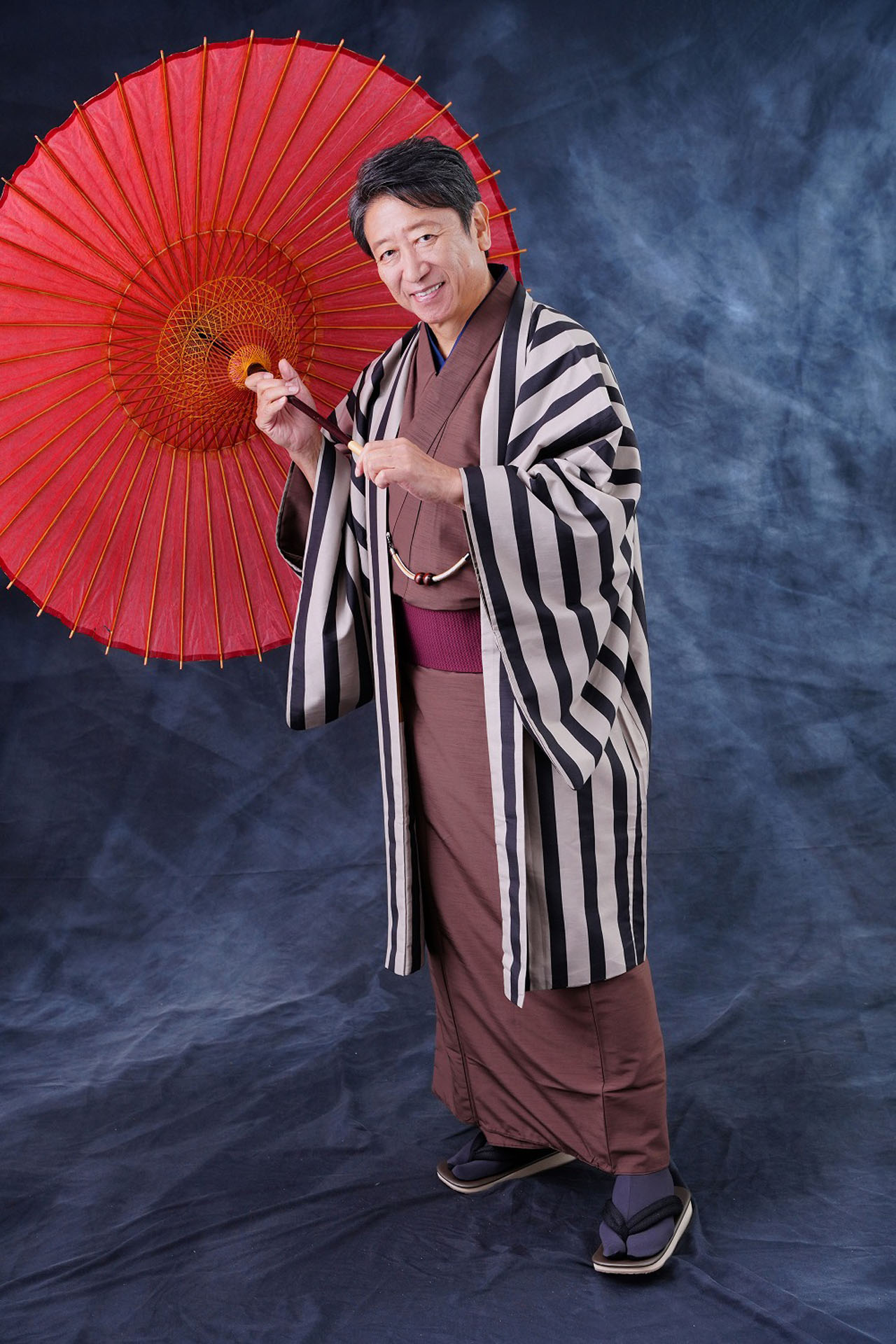 井上和彦のソロビジュアル。