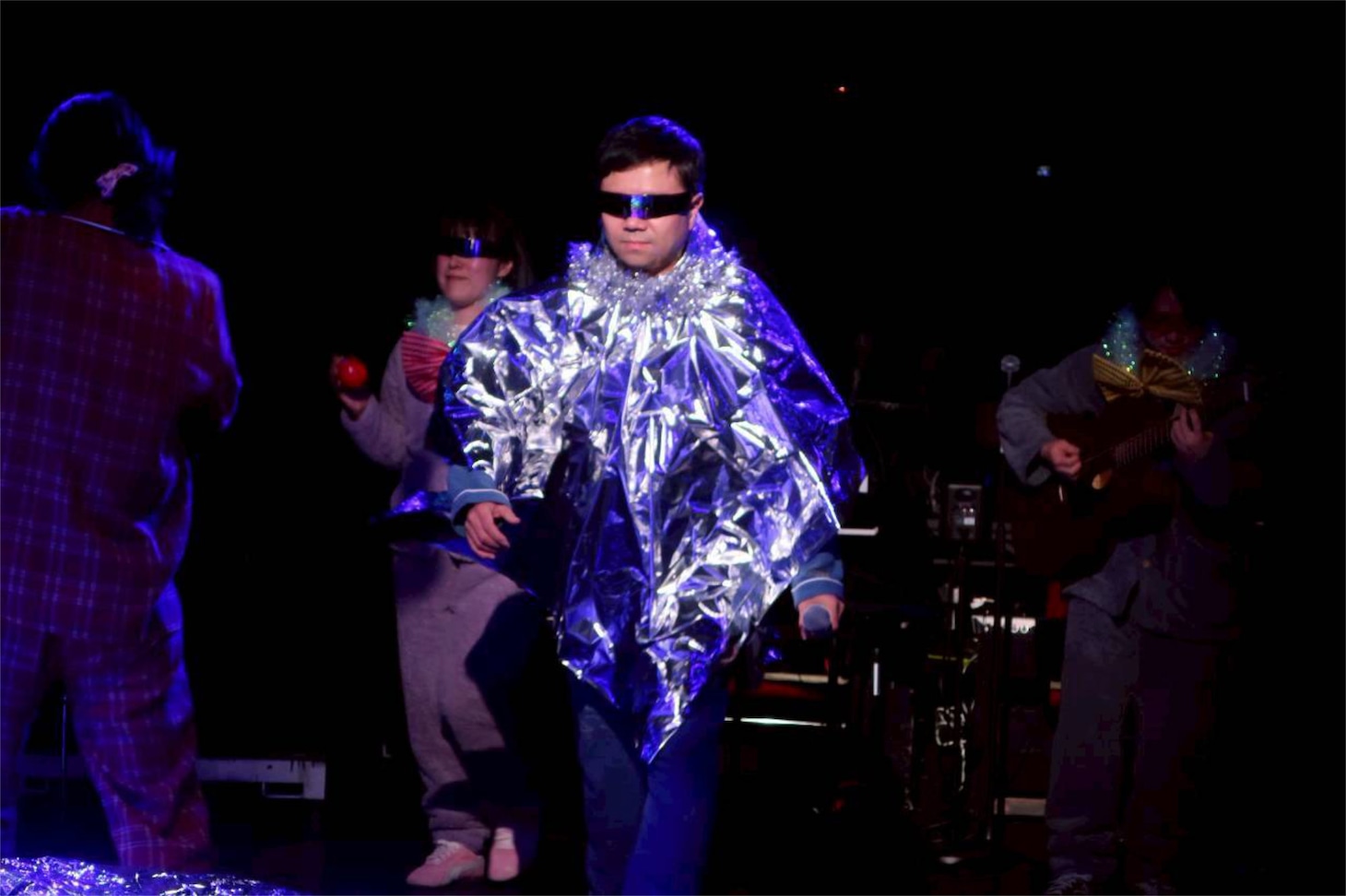 第311回 神奈川県青少年芸術劇場「果てしない部屋」より。