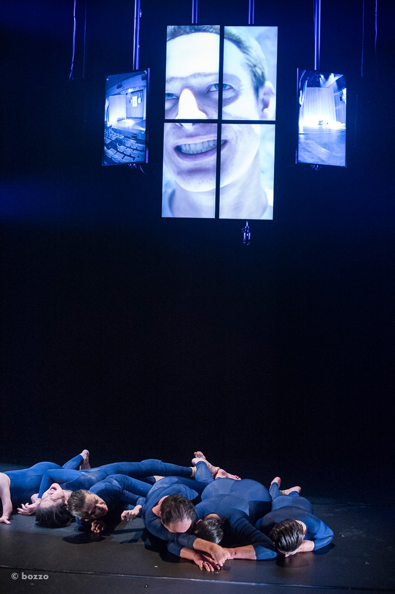 態変 第81回公演「BRAIN 2」より。（Photo by bozzo）