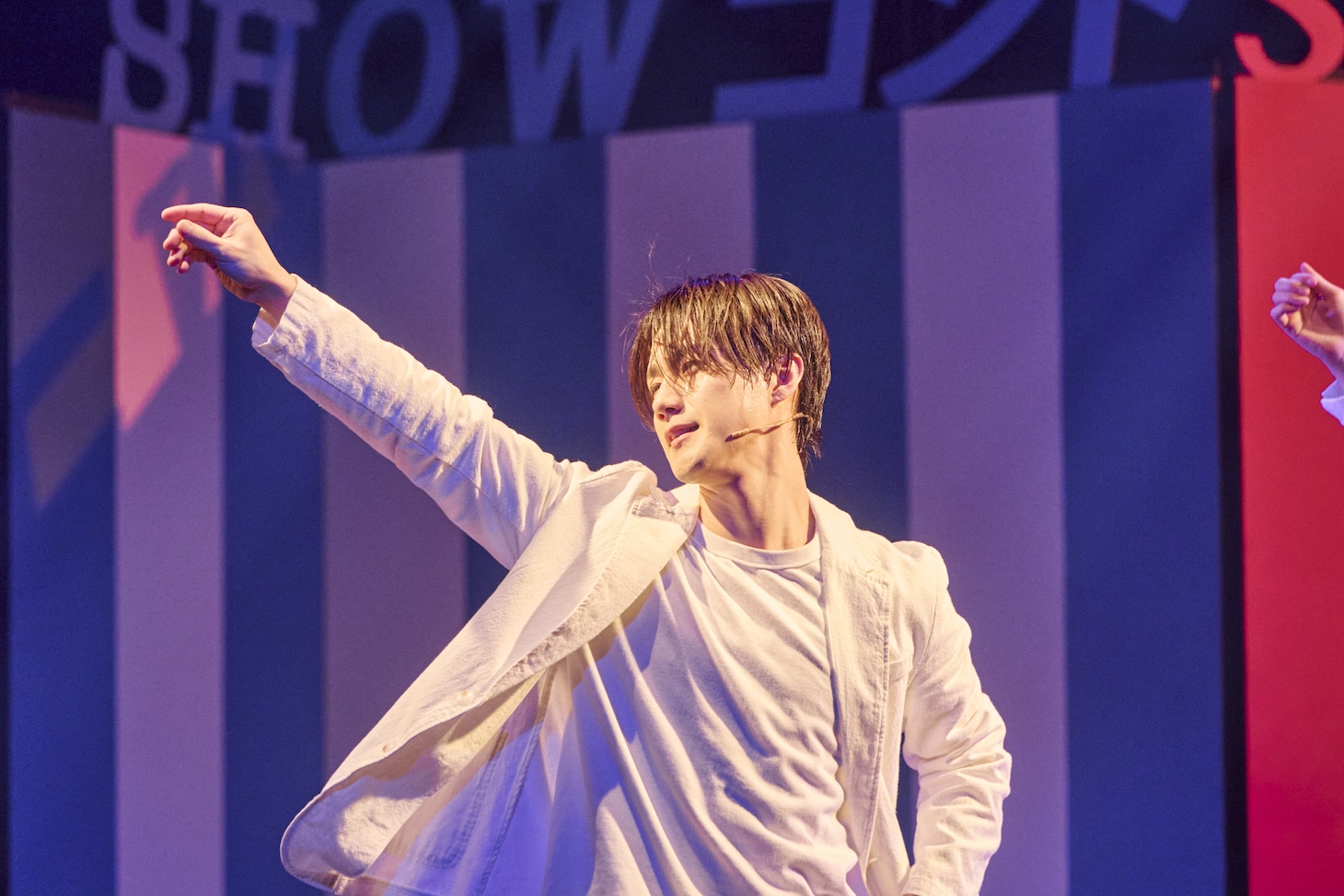 舞台「Showとコント～11 people one role～」より。