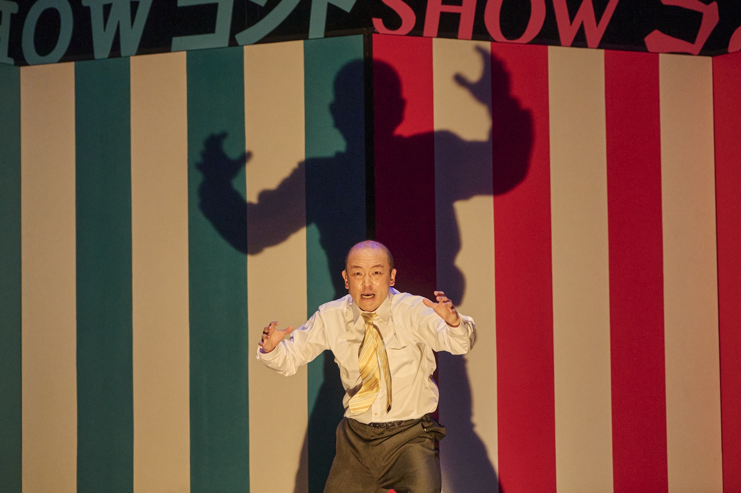 舞台「Showとコント～11 people one role～」より。