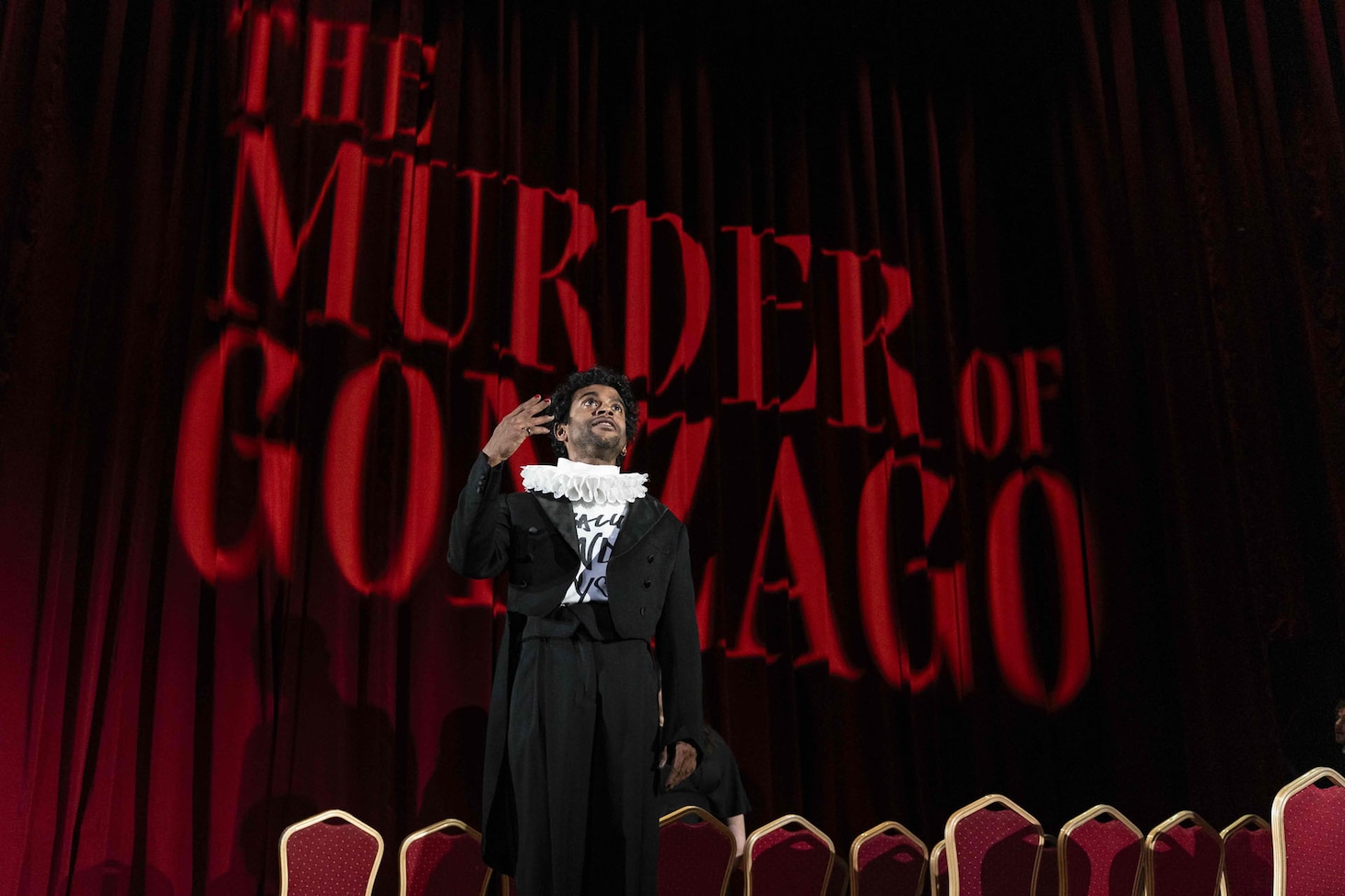 NTLive「ハムレット」より。（Photo by Sam Taylor）