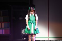 舞台「推しが武道館いってくれたら死ぬ」より。