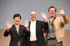 堺雅人主演舞台「スリーゴースト」サイモン・スティーヴンスらと“大きな子供”同士で意気投合