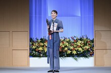 第33回読売演劇大賞を受賞した望海風斗。