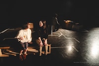 ブルーエゴナク「エァ-知らない人の胸の中でねむりたくなる-」より。