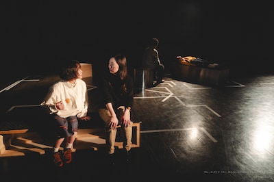 ブルーエゴナク「エァ-知らない人の胸の中でねむりたくなる-」より。