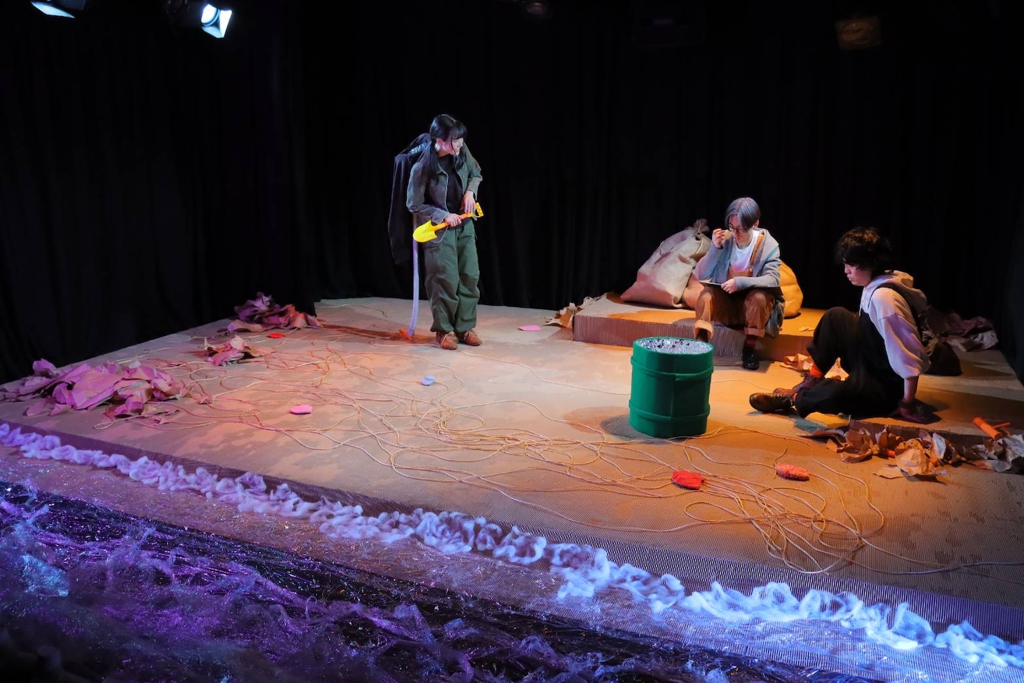 自由バンド「羽止場（はとば）、きみのなみ、だ」より。（撮影：水上琴葉）