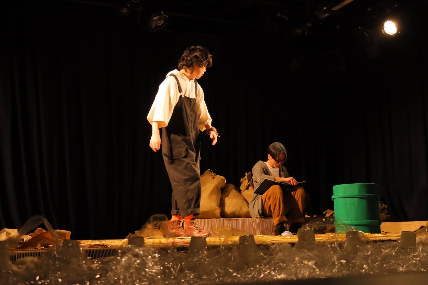 自由バンド「羽止場（はとば）、きみのなみ、だ」より。（撮影：水上琴葉）