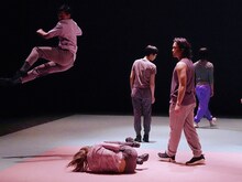 Co.山田うん「楽興の時」より。（Photo by Hiroyasu Daido）