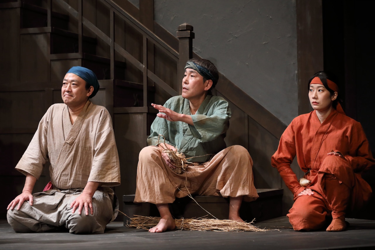 MONO 第53回公演「退屈忍者」より。（撮影：伊藤華織）