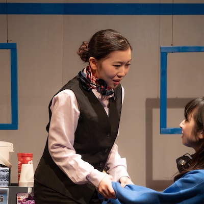 新都心生活 第3回公演「プラットホーム」より。（撮影：川村太貴）