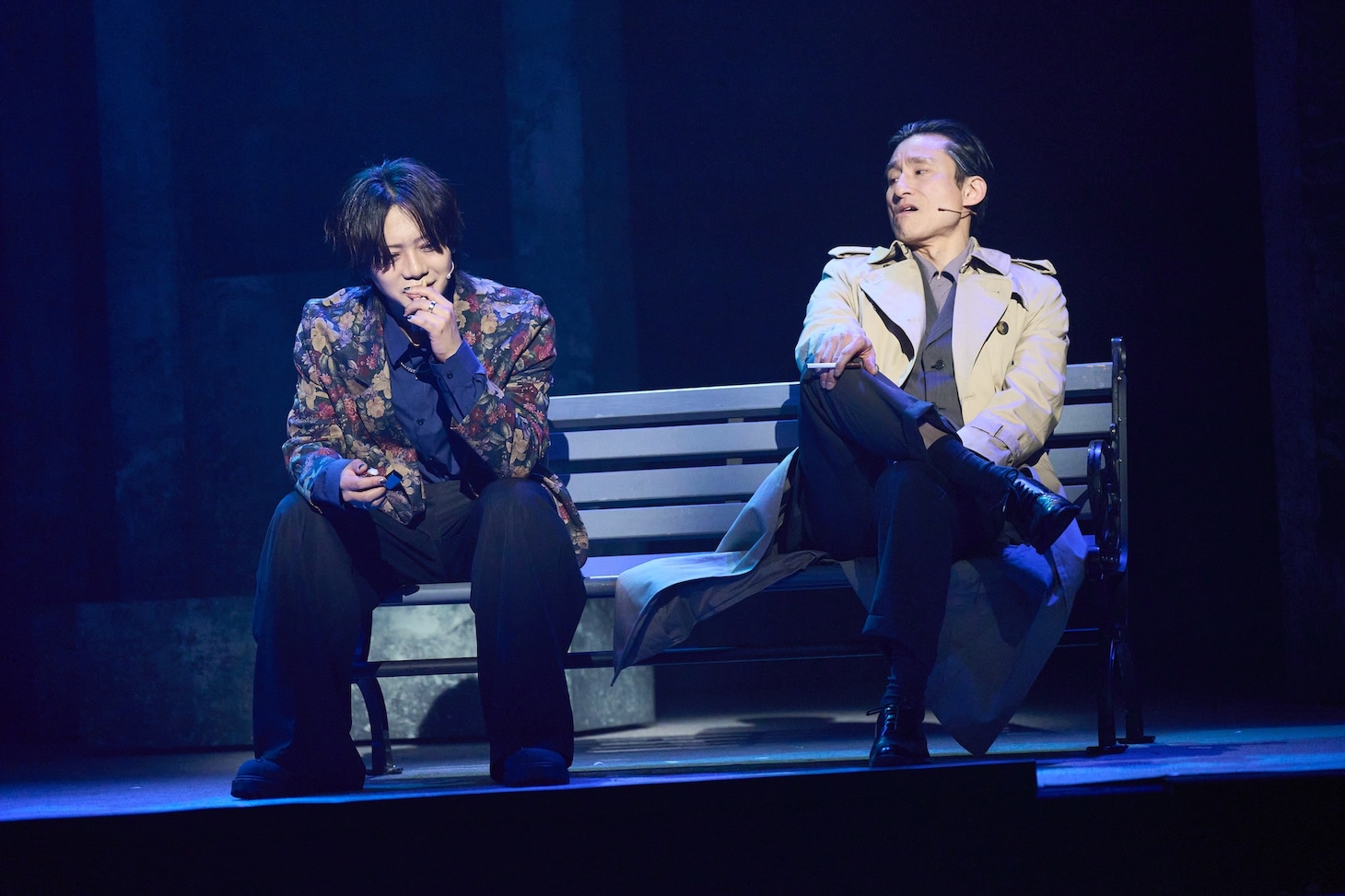舞台「私立探偵 濱マイク -罠- THE TRAP」より。（©林海象／舞台「私立探偵 濱マイク」製作委員会2026 / 撮影：鈴木崇志）
