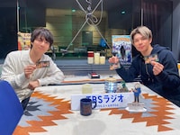 左から西山潤、柿澤勇人。