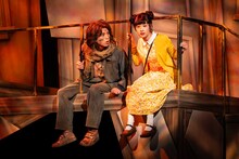 ケムリ研究室no.4「ベイジルタウンの女神」再演（2025年）より。（撮影：引地信彦）