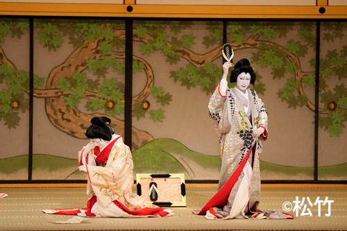 昼の部「加賀見山再岩藤」より。