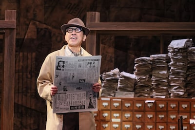 こまつ座 第157回公演「国語事件殺人辞典」より。