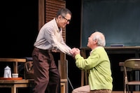 こまつ座 第157回公演「国語事件殺人辞典」より。