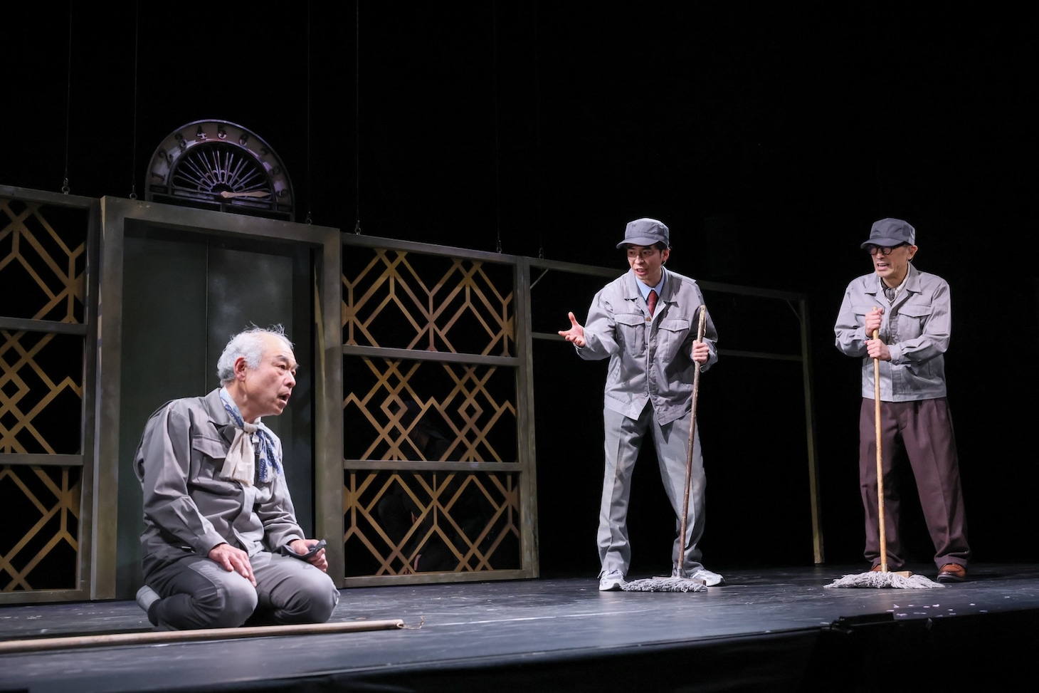 こまつ座 第157回公演「国語事件殺人辞典」より。