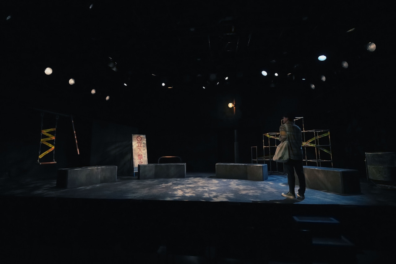 「世界が消えないように」より。