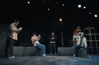 「世界が消えないように」より。（撮影：堀川高志）